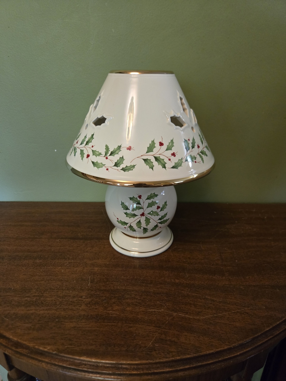 Lenox Holiday Candle Lamp, Ivory Porcelain Tealight Holder,24K Gold Trim,Vintage
